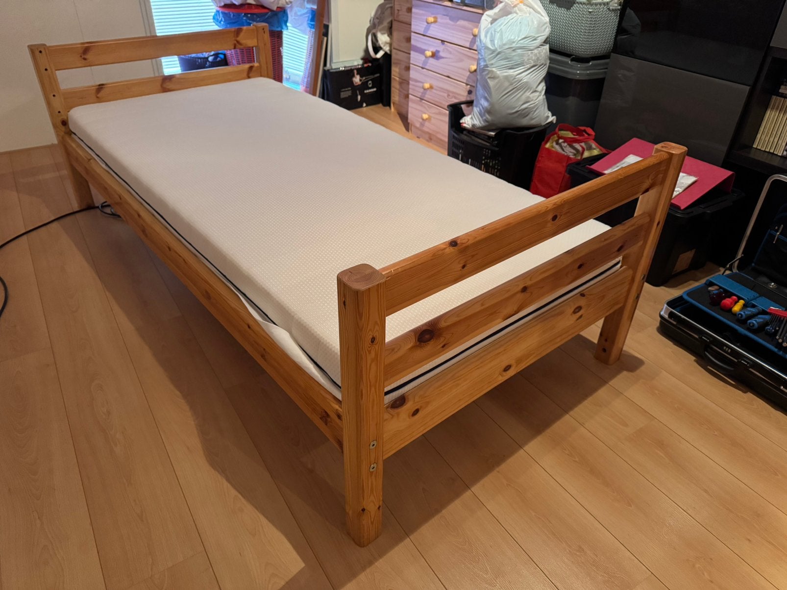 Ledikant met matras, Ophalen, 100 cm, 210 cm, Zo goed als nieuw