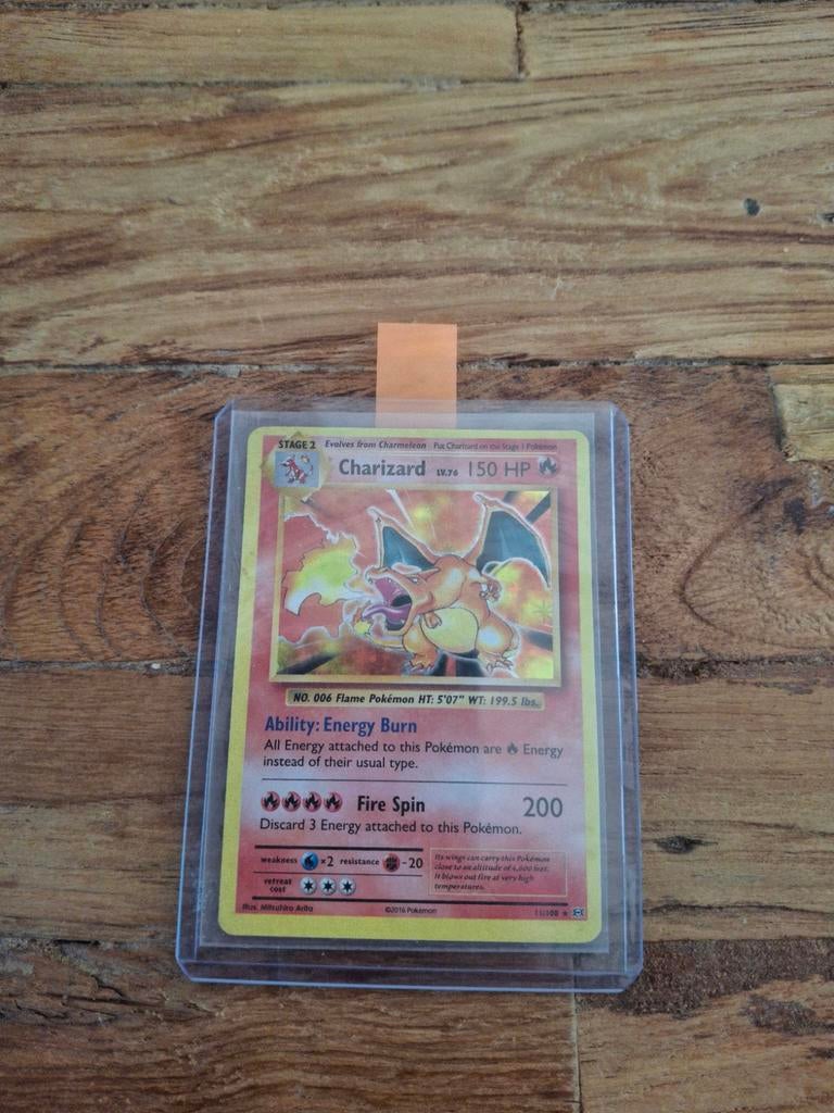 Charizard Pokémon Kaart, Ophalen, Zo goed als nieuw, Losse kaart, Foil