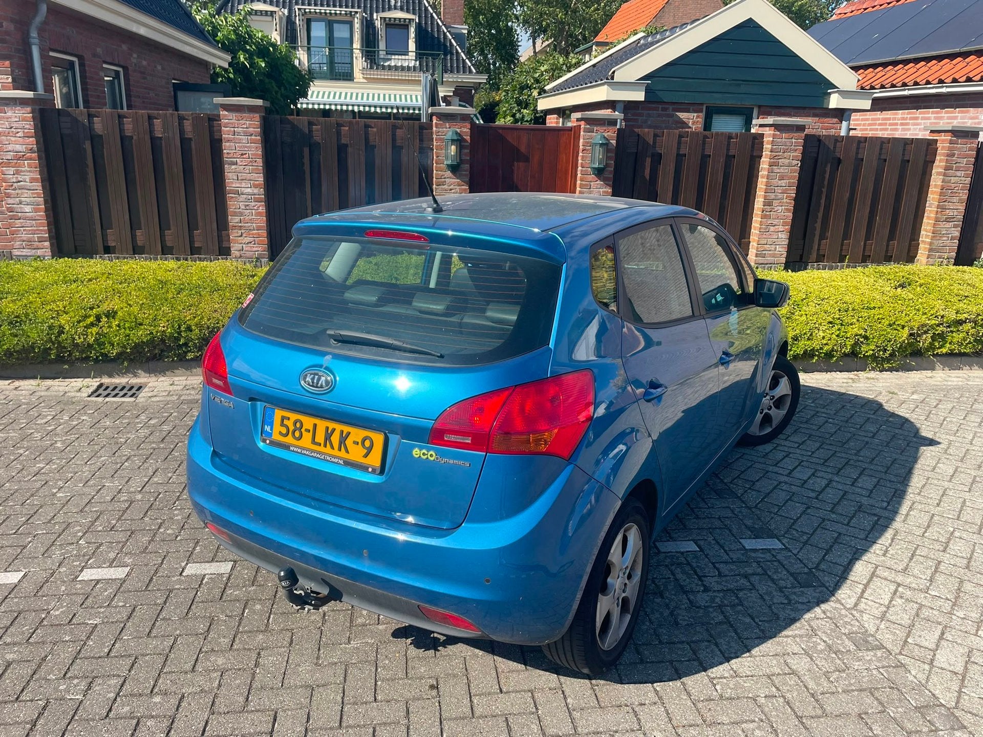 Kia Venga 1.4 CVVT X-ecutive AIRCO TREKHAAK HOGE INSTAP NAP, Auto's, Voorwielaandrijving, Euro 5, Gebruikt, Zwart