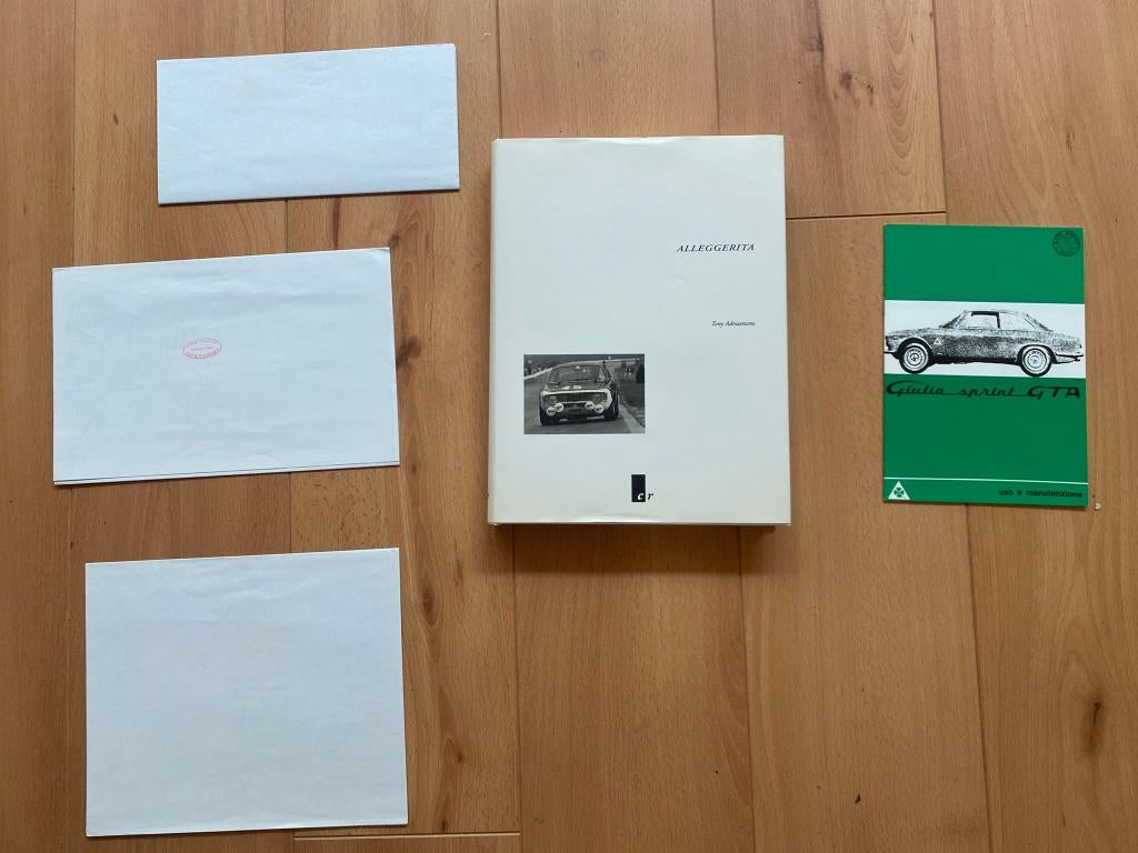 Alfa Romeo  -  Alleggerita - Toyn Adriaensens, Boeken, Auto's | Boeken, Alfa Romeo, Ophalen of Verzenden, Zo goed als nieuw, Tony Adriaensens