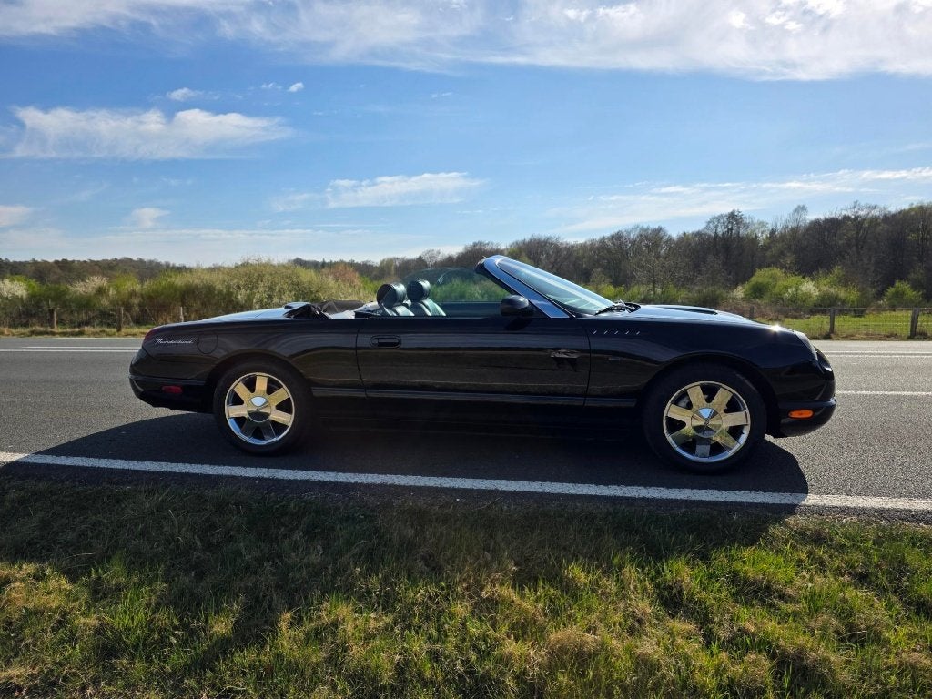 Ford Usa Thunderbird 2002 Grijs, Auto's, Automaat, Achterwielaandrijving, 3948 cc, 1595 kg
