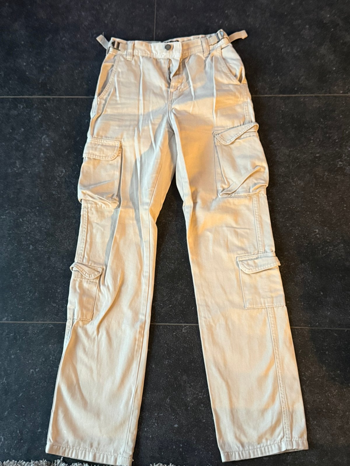 Stradivarius Cargobroek dames maat 32, Ophalen, Beige, Zo goed als nieuw, Maat 34 (XS) of kleiner