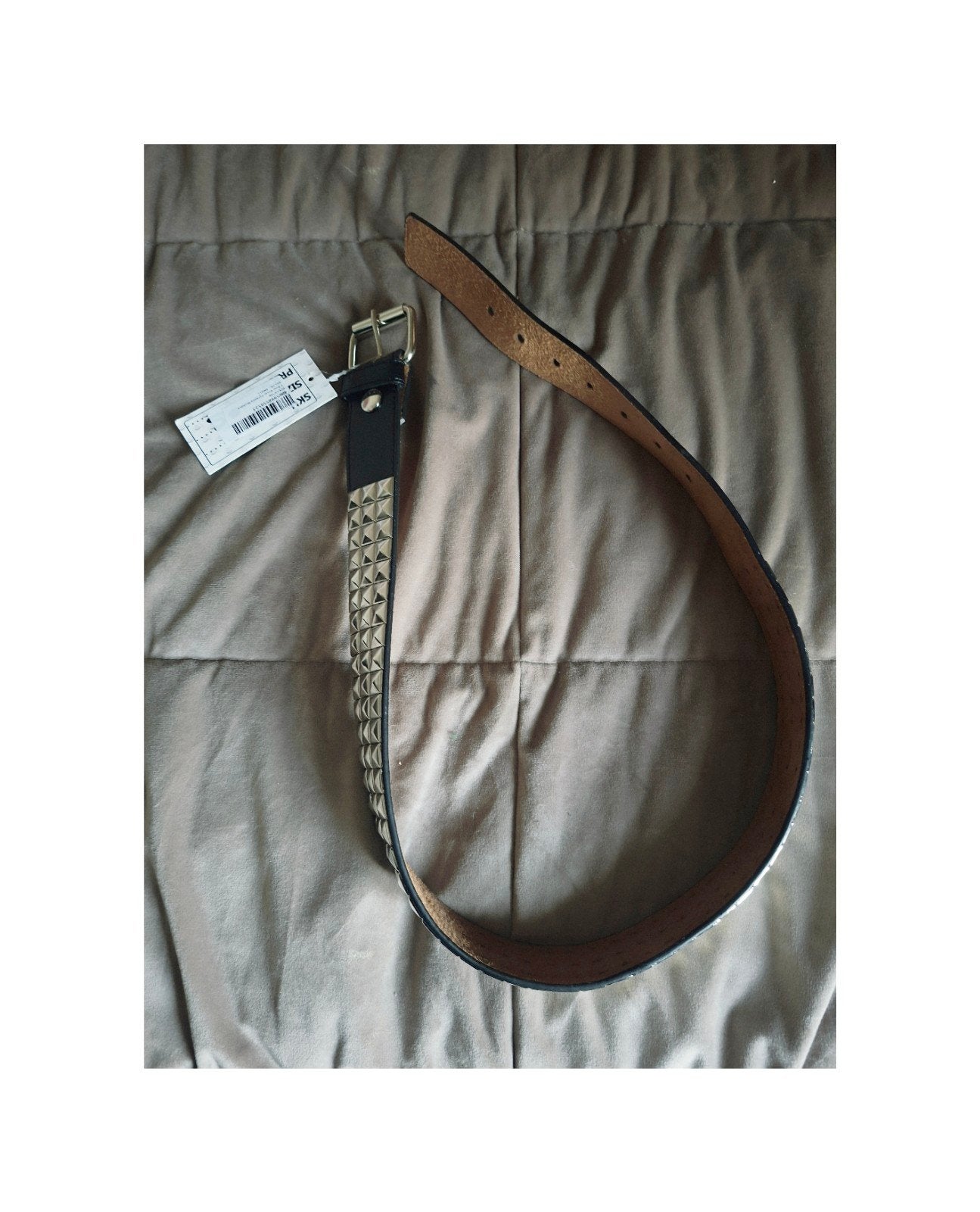 nieuwe piramide riem 3 rijen punk emo goth small, 80 tot 90 cm, Zwart, Nieuw, Heupriem