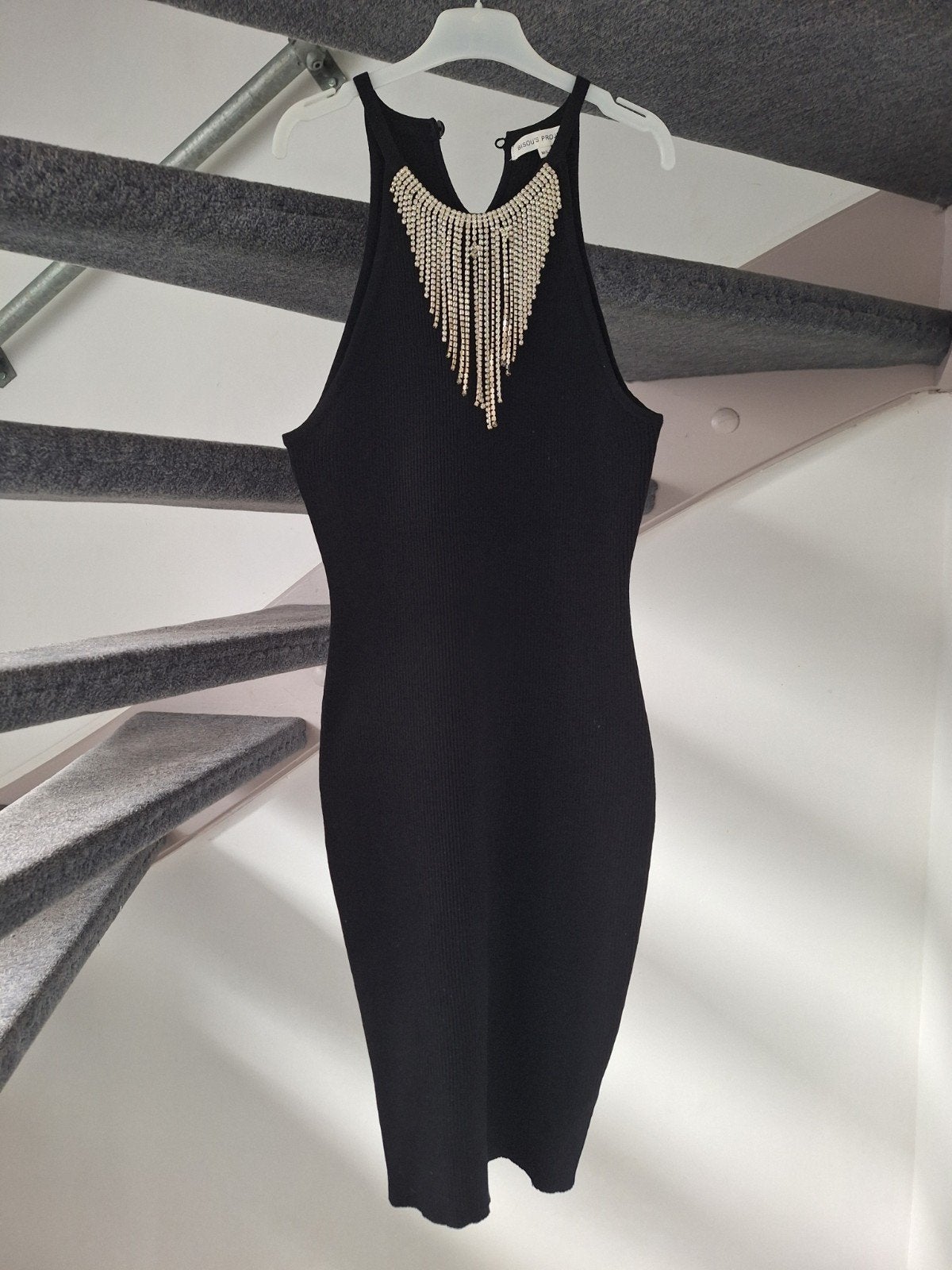 Zwarte Ribgebreide Jurk met Strass Kraag - Maat 40, Kleding | Dames, Jurken, Maat 38/40 (M), Zwart, Ophalen of Verzenden, Zo goed als nieuw