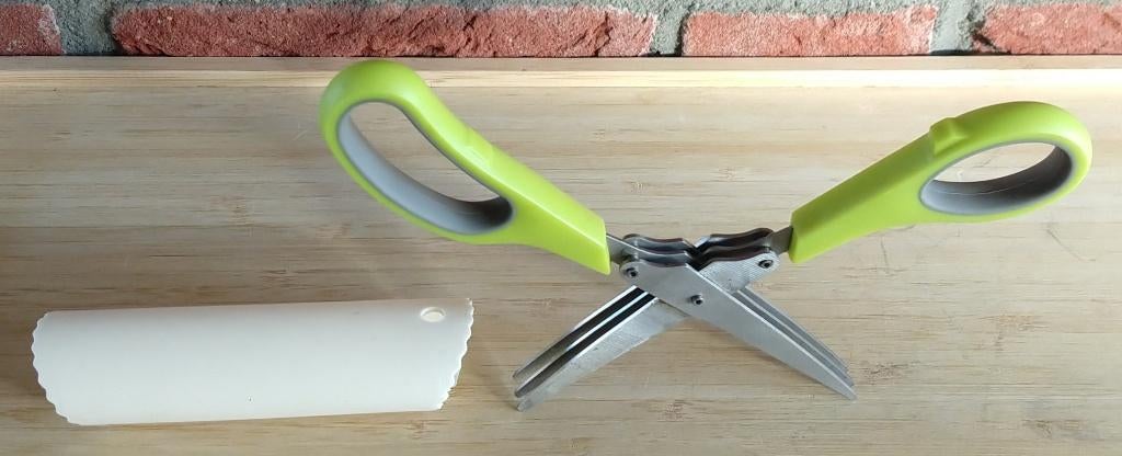 kruidenschaar e/o knoflookroller, volgnr 28, Ophalen of Verzenden, Zo goed als nieuw