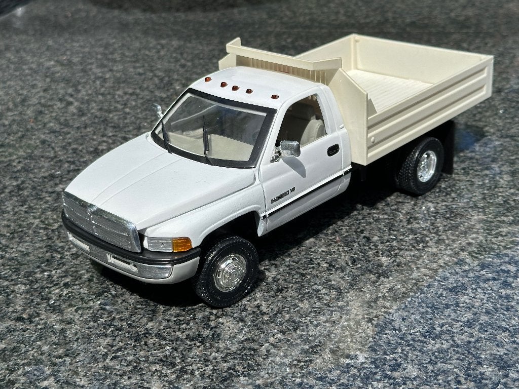 Dodge ram3500 pick-up, Anson 1:18, Ophalen of Verzenden, Zo goed als nieuw, Auto, Anson