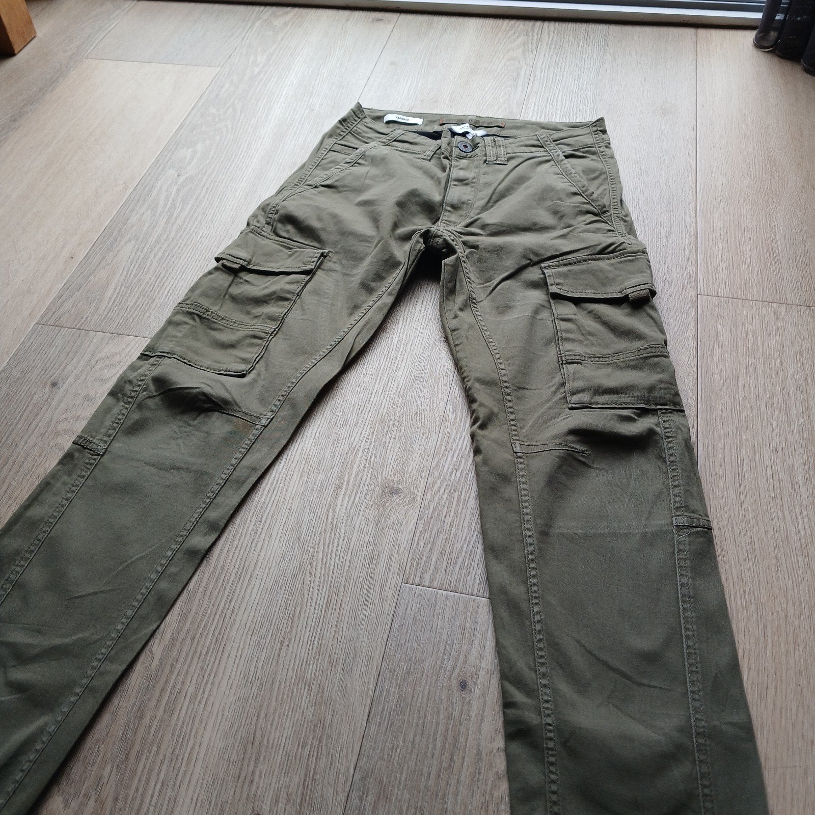 Jack & Jones Tapered Cargo Broek - Maat 29/34, Overige maten, Ophalen of Verzenden, Gedragen, Groen