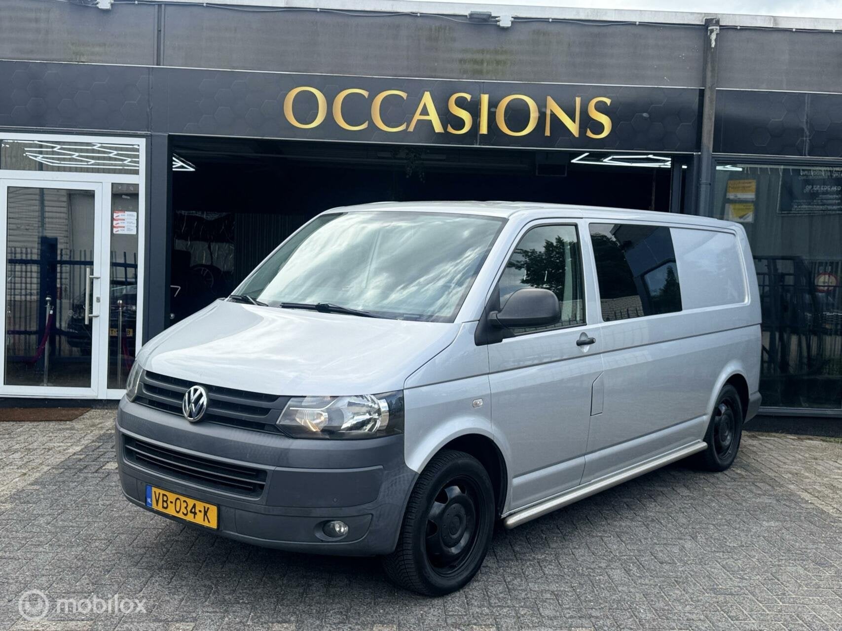 Volkswagen Transporter 2.0 TDI L2H1 DC Comfortlin |PDC|Navi|, Auto's, Bestelauto's, Euro 5, Stof, Gebruikt, 1905 kg