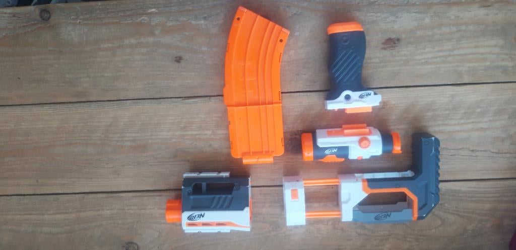 Nerf onderdelen, Ophalen, Zo goed als nieuw
