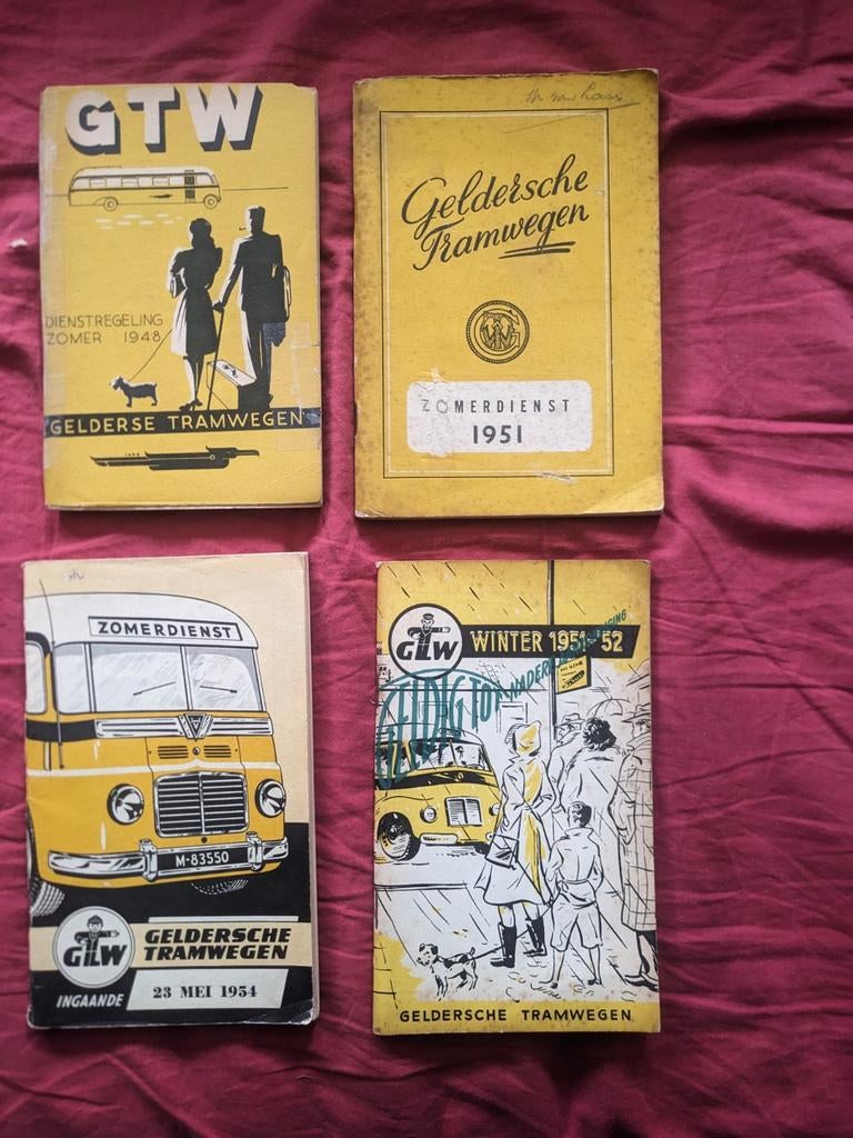 4 x GTW dienstregeling, Verzamelen, Spoorwegen en Tramwegen, Ophalen of Verzenden, Gebruikt, Trein, Boek of Tijdschrift