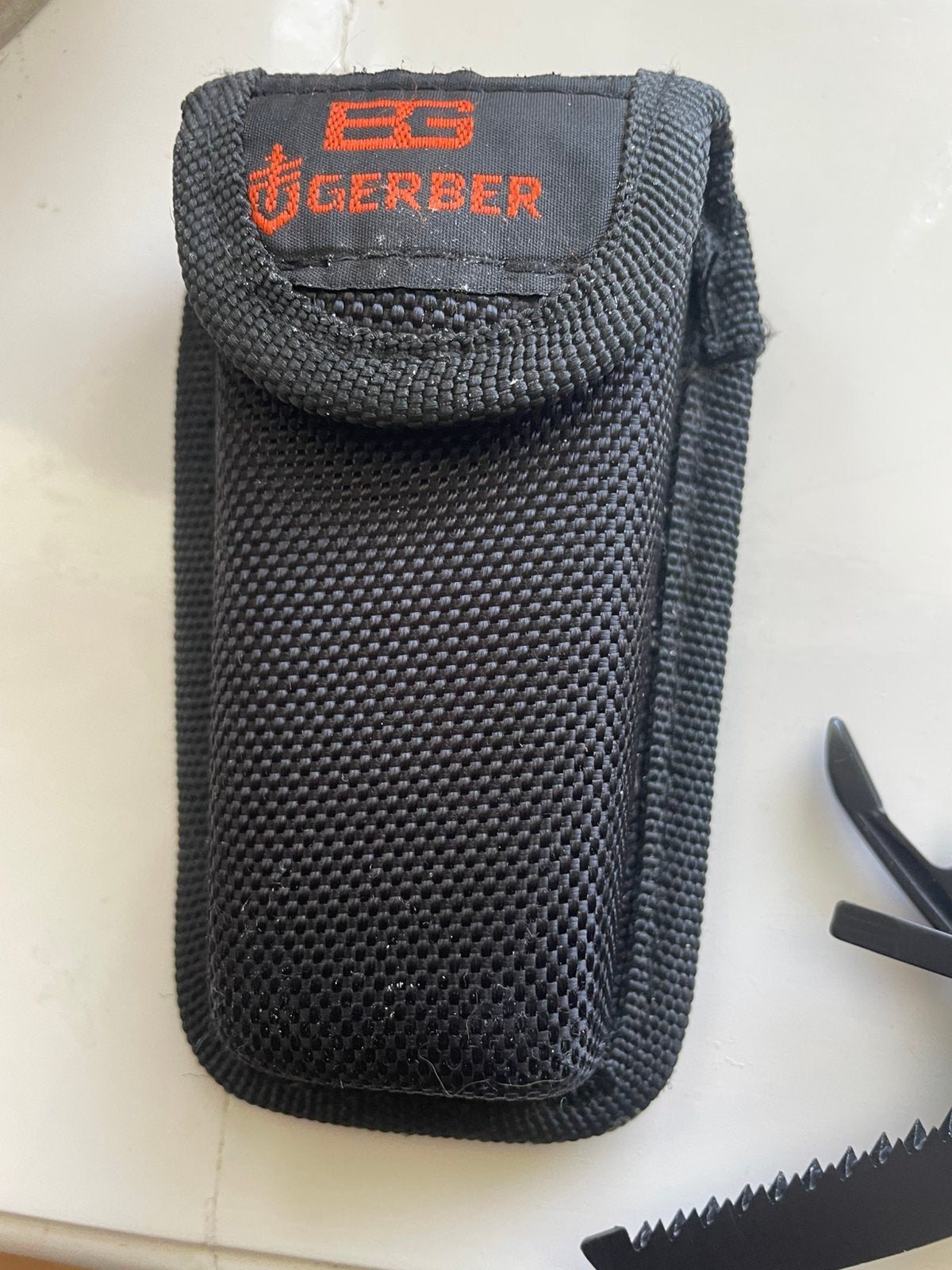 Gerber multitool zwart met hoesje, Ophalen of Verzenden, Zo goed als nieuw
