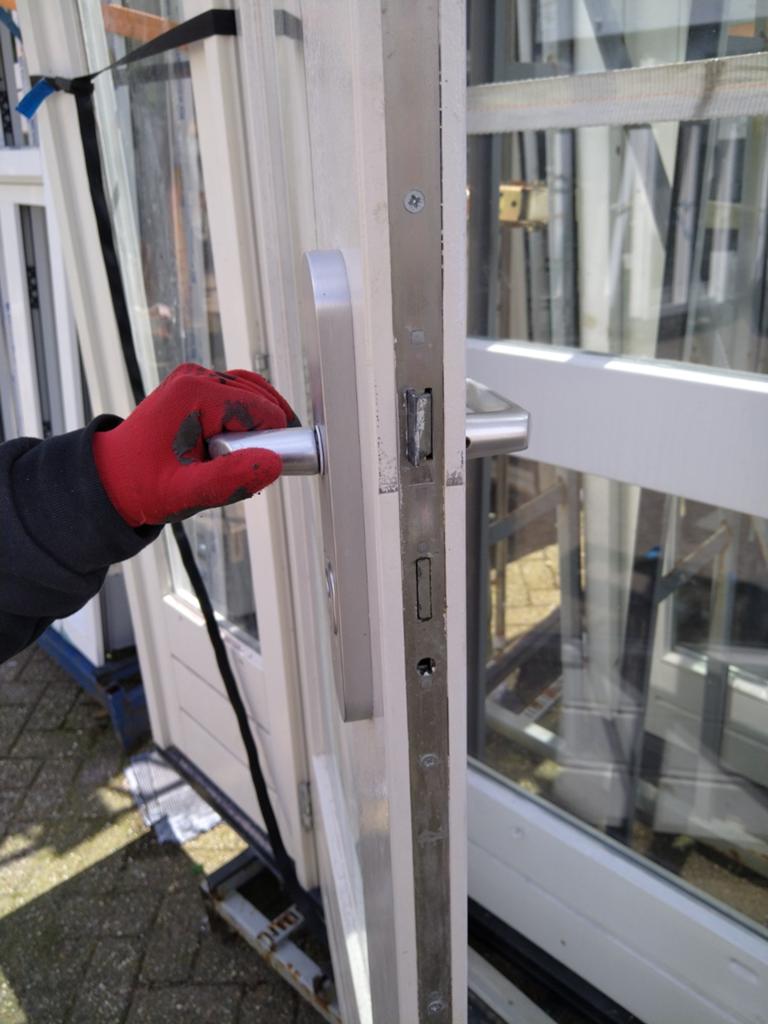 Hardhout kozijn met dubbele tuindeuren en zijlichten, Binnendeur, Ophalen of Verzenden, Zo goed als nieuw, Glas