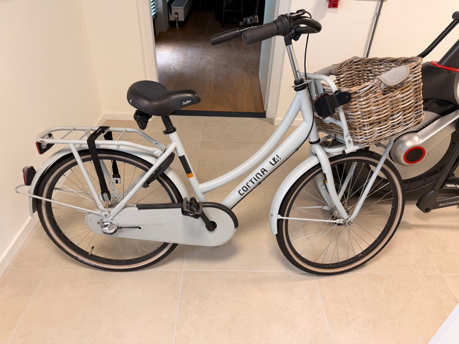 Cortina meisjes fiets 42 cm 24 inch, Fietsen en Brommers, Fietsen | Meisjes, Ophalen of Verzenden, Zo goed als nieuw, 24 inch