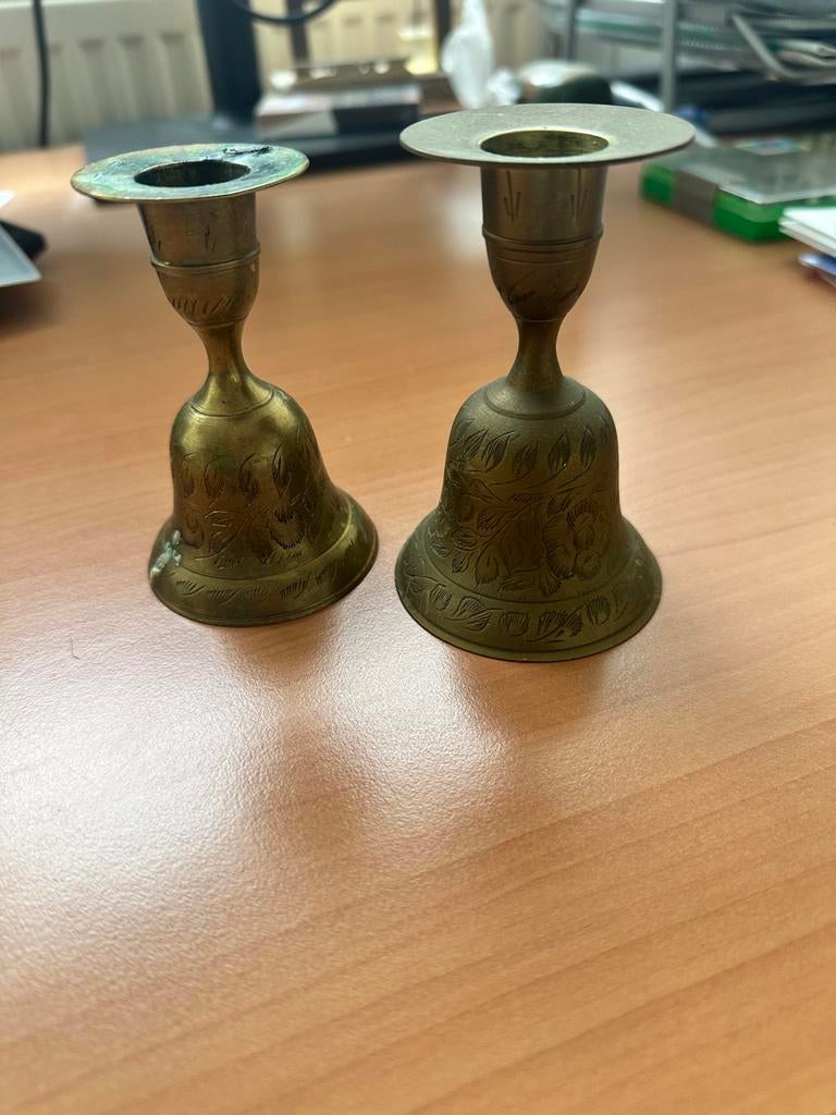 Set van 2 Vintage Koperen Kandelaars met Gravering, Antiek en Kunst, Antiek | Kandelaars, Ophalen, Koper of Brons