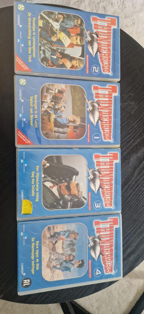 Thunderbirds VHS banden compleet set 1 t/m 4 Nederlandstalig, Europees, Gebruikt, Alle leeftijden, Ophalen of Verzenden