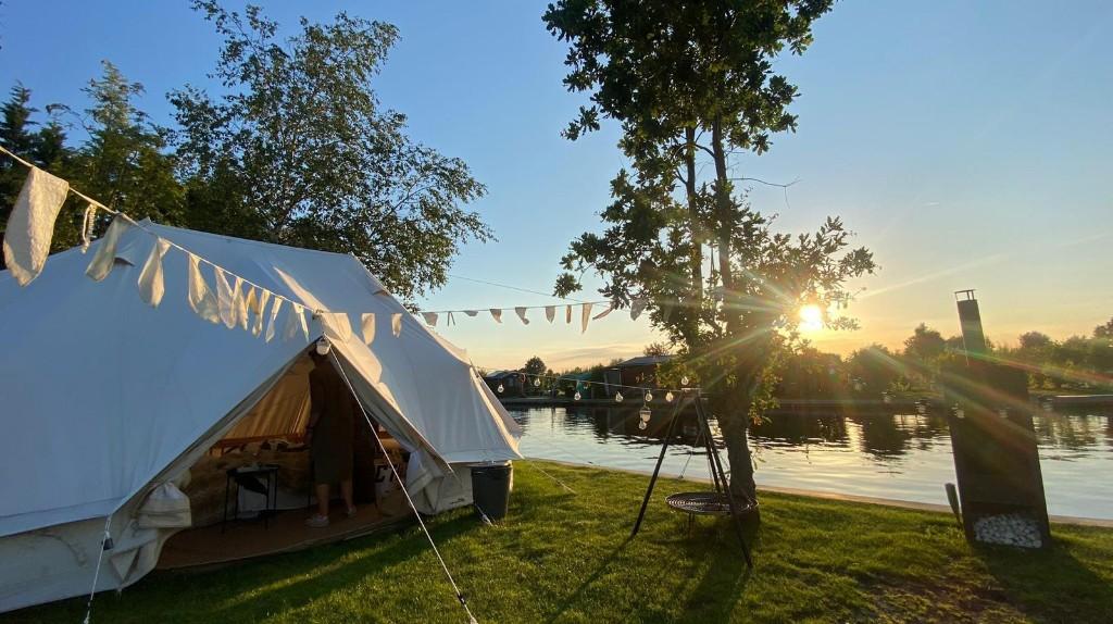 Eiland legakker te koop Vinkeveense plassen, Huizen en Kamers, Kavels en Percelen, Vinkeveen, Verkoop zonder makelaar, Tot 200 m²