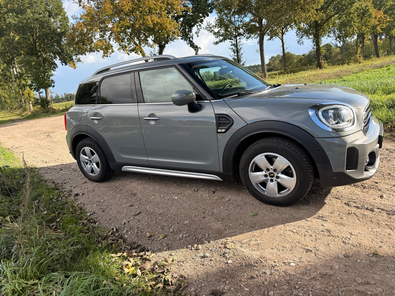 Mini Countryman 1.5 102pk 2021 Grijs, Auto's, Voorwielaandrijving, 730 kg, Countryman, 75 €/maand