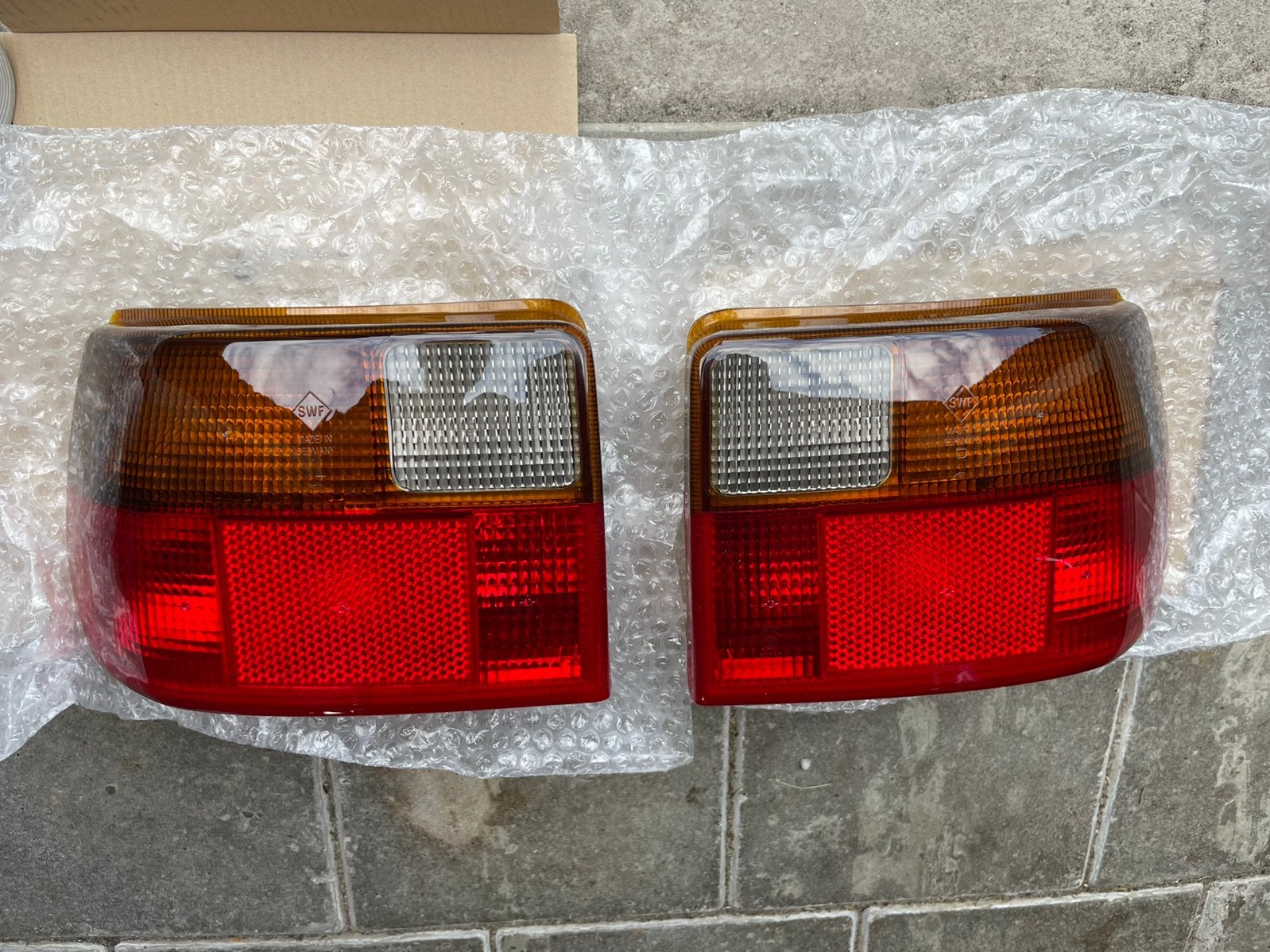 Nieuwe set SWF donkere achterlichten Opel Astra F HB, Ophalen of Verzenden, Nieuw