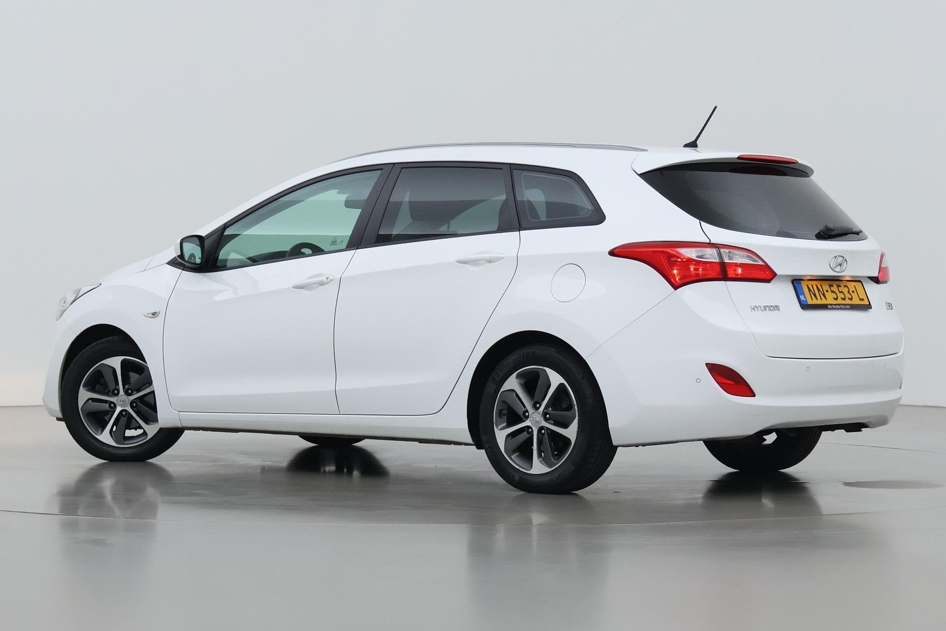 Hyundai i30 Wagon 1.6 GDi Comfort | Airconditioning | Cruise, Auto's, Hyundai, Voorwielaandrijving, Gebruikt, 4 cilinders, Wit