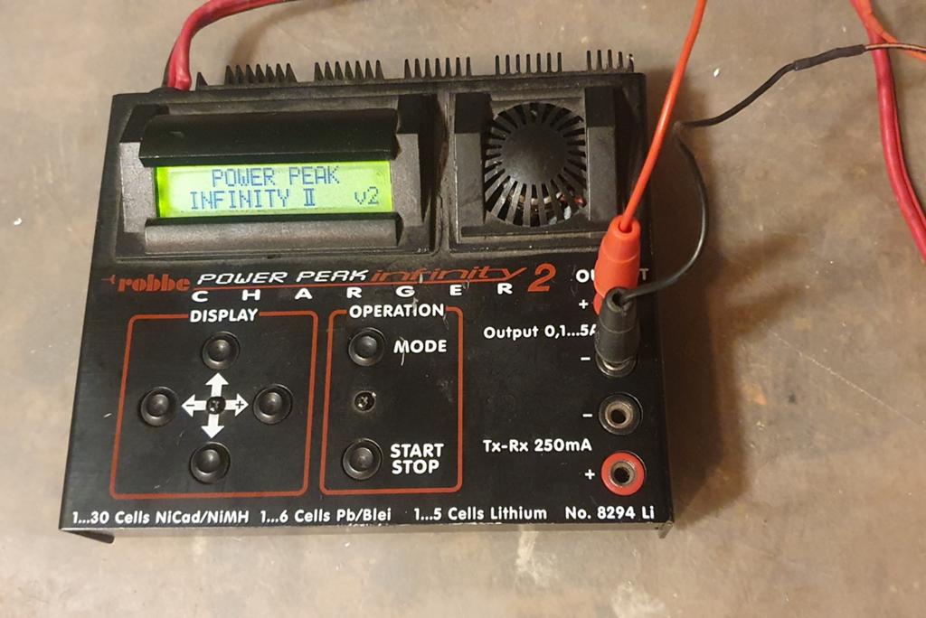 Robbe Power peak infinity 2 v2 lader, Hobby en Vrije tijd, Ophalen of Verzenden, Gebruikt