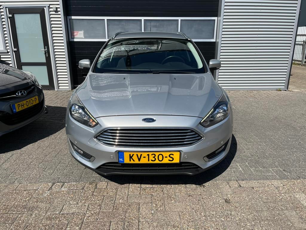 Ford Focus 1.5 Tdci 120pk TITANIUM BJ 2016 Grijs, Auto's, Ford, Bedrijf, Focus, ABS, Airbags, Airconditioning, Bluetooth, Centrale vergrendeling