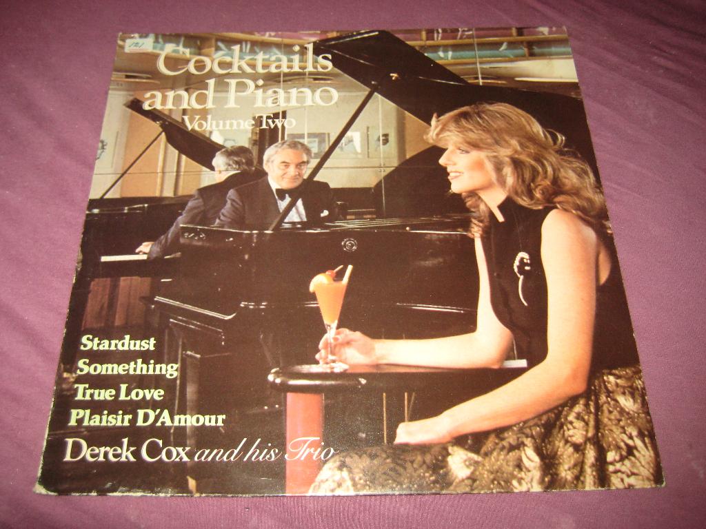 LP, Derek Cox + his Trio: Cocktails and Piano, Vol. 2, Ophalen of Verzenden, Zo goed als nieuw, 12 inch