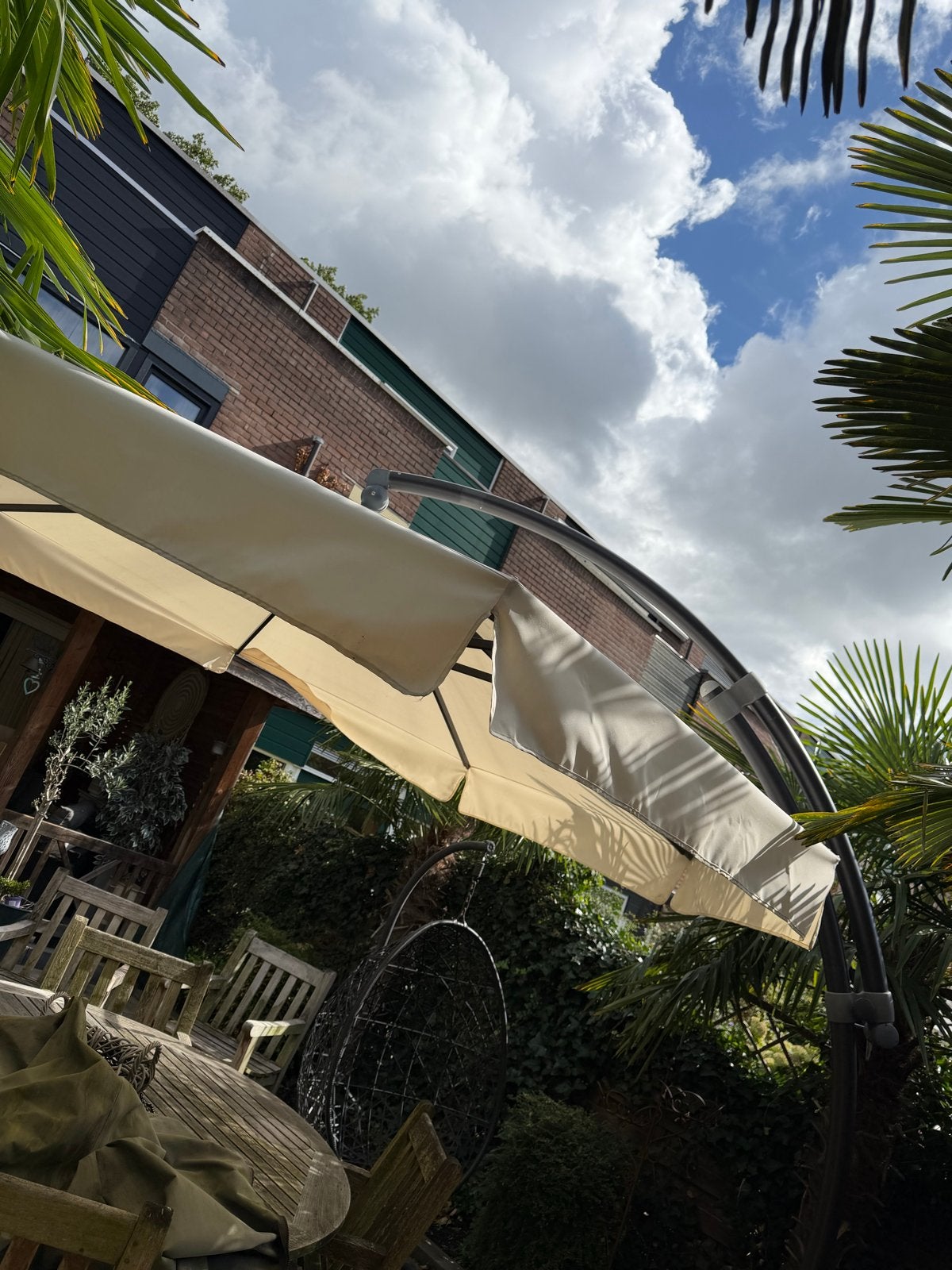 Grote zweefparasol met voet en hoes 350cm diameter, Tuin en Terras, Parasols, Ophalen, Gebruikt, Kantelbaar, 2 tot 3 meter