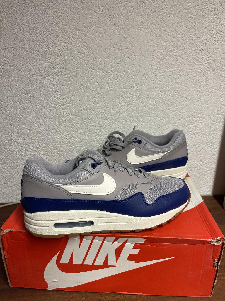 Nike Air Max 1 Atmosphere Grey Deep Royal Blue Maat 40, Blauw, Nike, Ophalen of Verzenden, Sneakers of Gympen