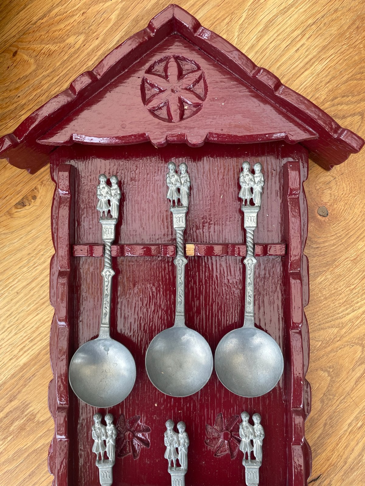 Decoratieve lepelrek met tinnen lepels, Ophalen of Verzenden