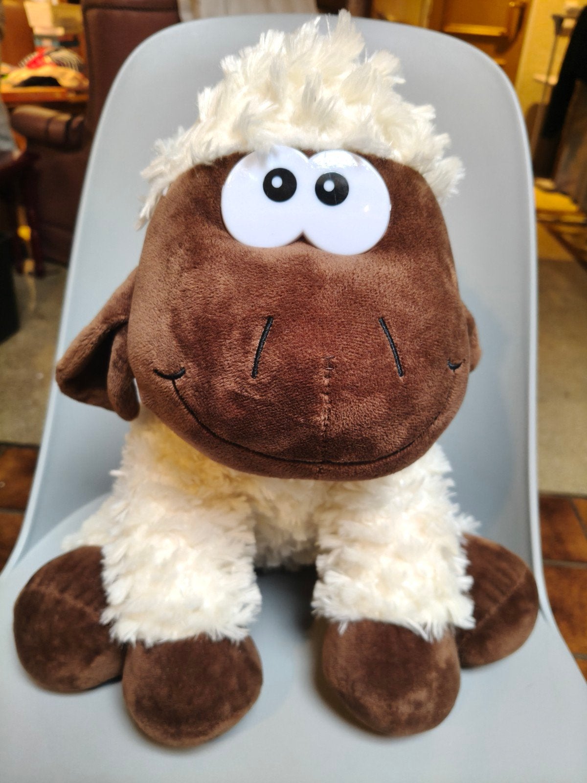 Schattig bruin en wit schaap knuffel, Overige merken, Overige karakters, Overige typen, Ophalen of Verzenden