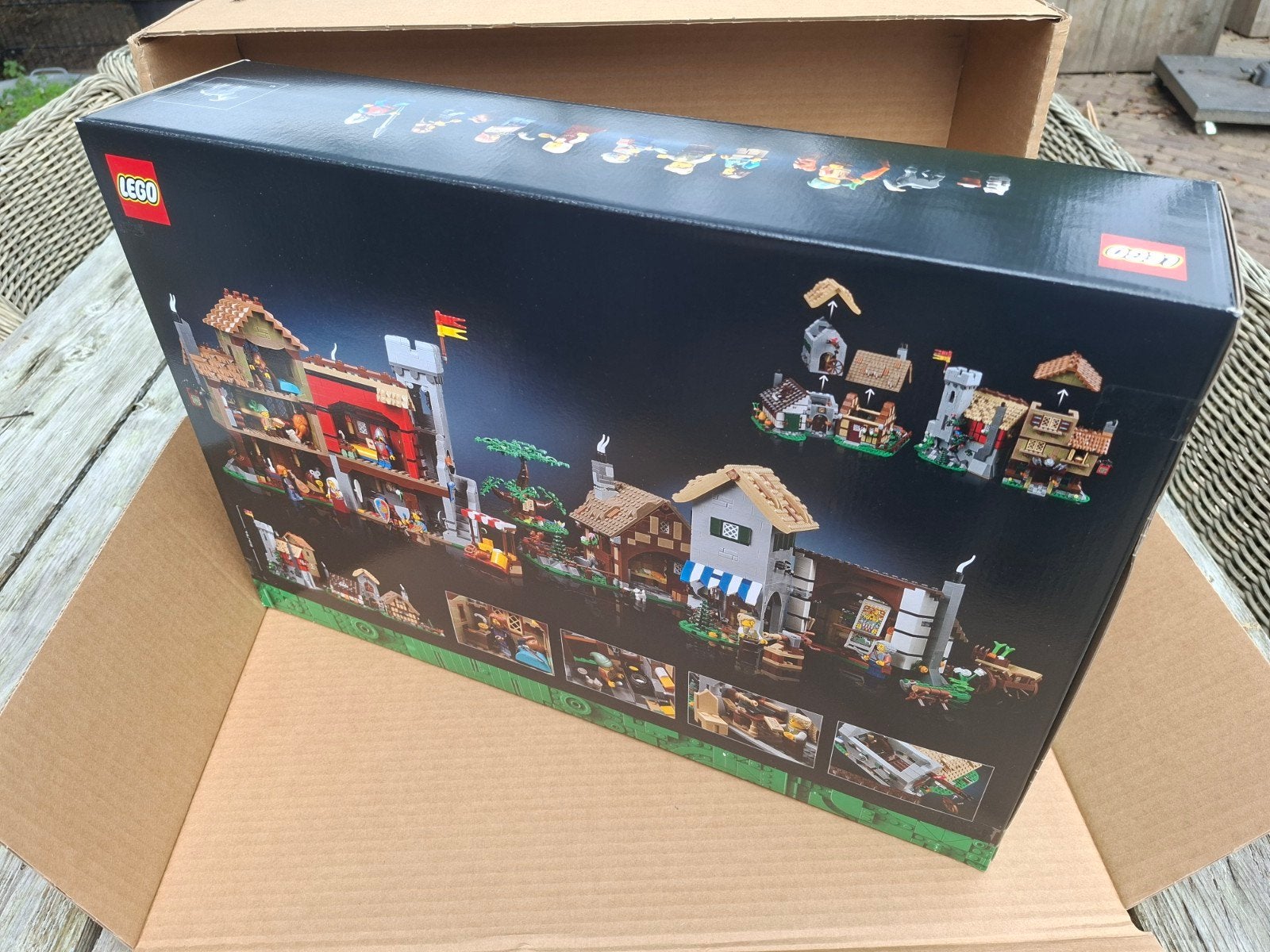 Nieuwe LEGO Icons 10332 Middeleeuws Marktplein, Ophalen of Verzenden, Nieuw