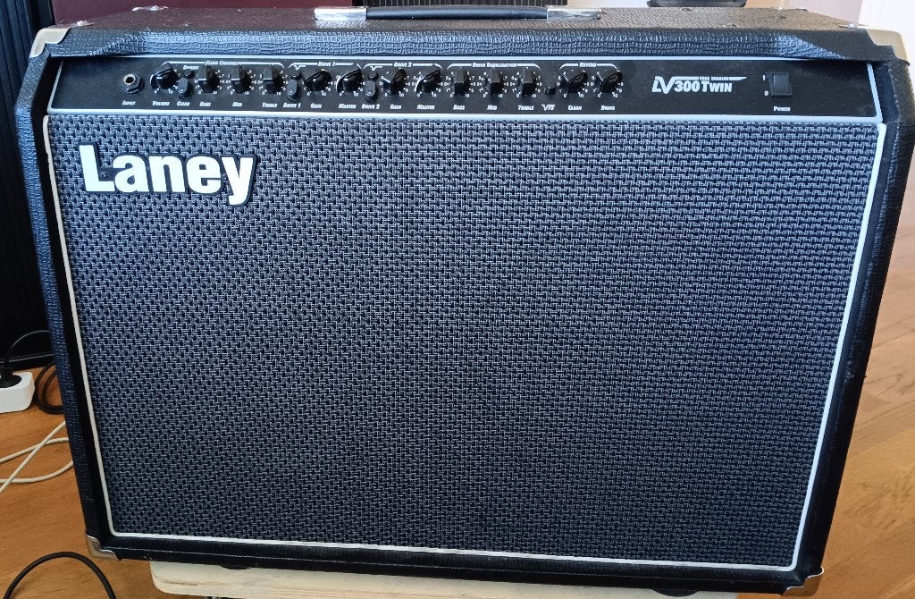 Laney LV300 Twin 120W 2x12 guitar combo, Muziek en Instrumenten, Ophalen of Verzenden, Zo goed als nieuw, Gitaar, 100 watt of meer