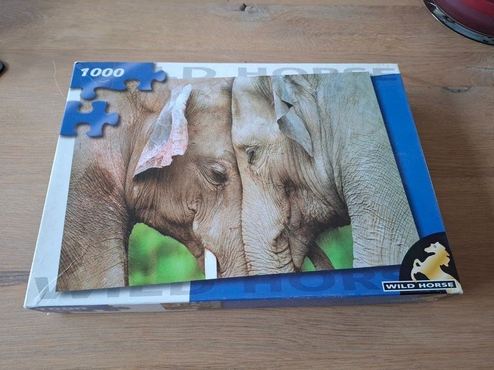 Olifantenpuzzel 1000 stukjes - Wild Horse, Ophalen of Verzenden, 500 t/m 1500 stukjes, Gebruikt, Legpuzzel
