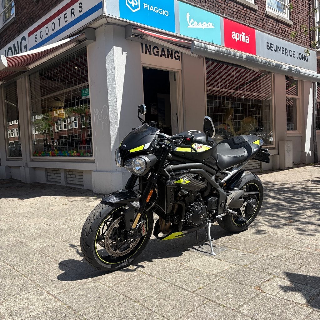 Triumph Tour Speed Triple RS ABS Matzwart/Geel – 3/3/2021, Occasion, Bedrijf, Meer dan 35 kW, 1190 cc