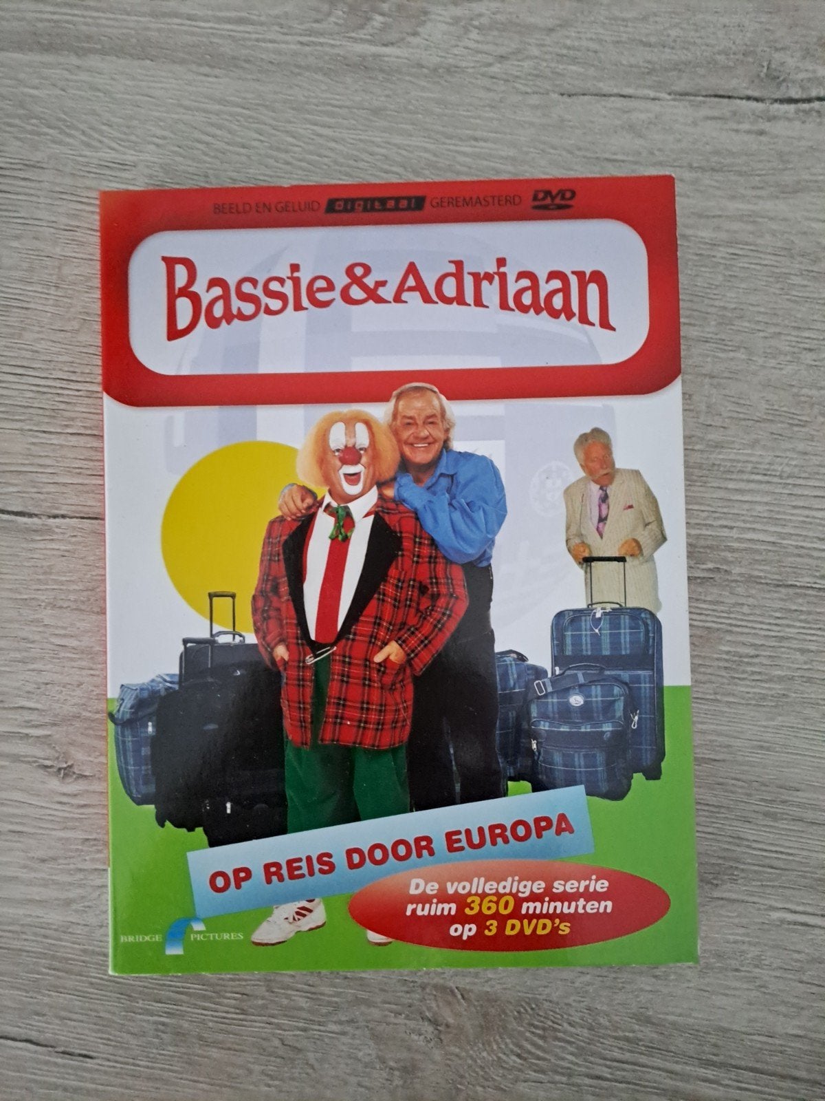 Bassie en Adriaan - reis door Europa (dvd), Verzamelen, Ophalen of Verzenden, Zo goed als nieuw, Speelkaart(en)