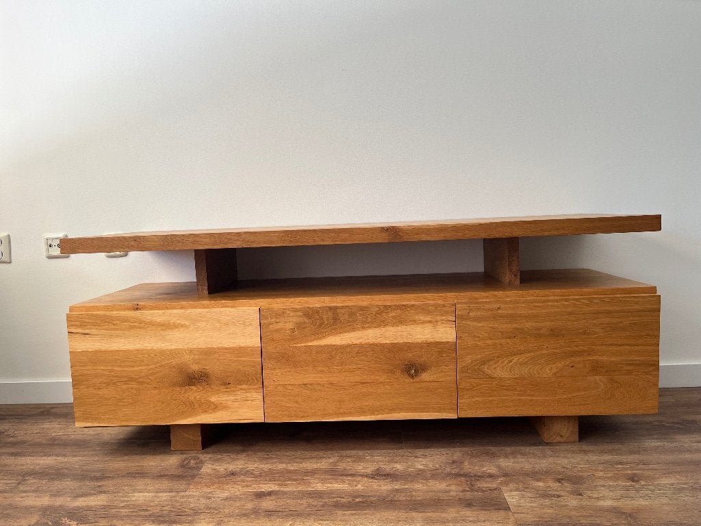 Tv meubel (eiken), Ophalen, 100 tot 150 cm, Eikenhout, Zo goed als nieuw