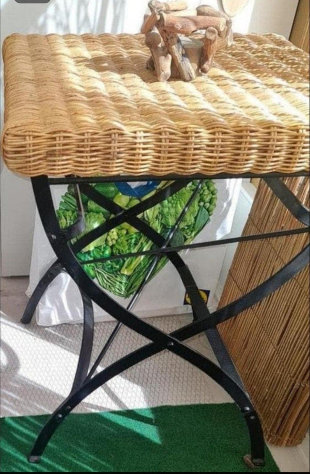 tafeltje, Huis en Inrichting, Barkrukken, 1 kruk, Ophalen, Hout, 60 tot 90 cm
