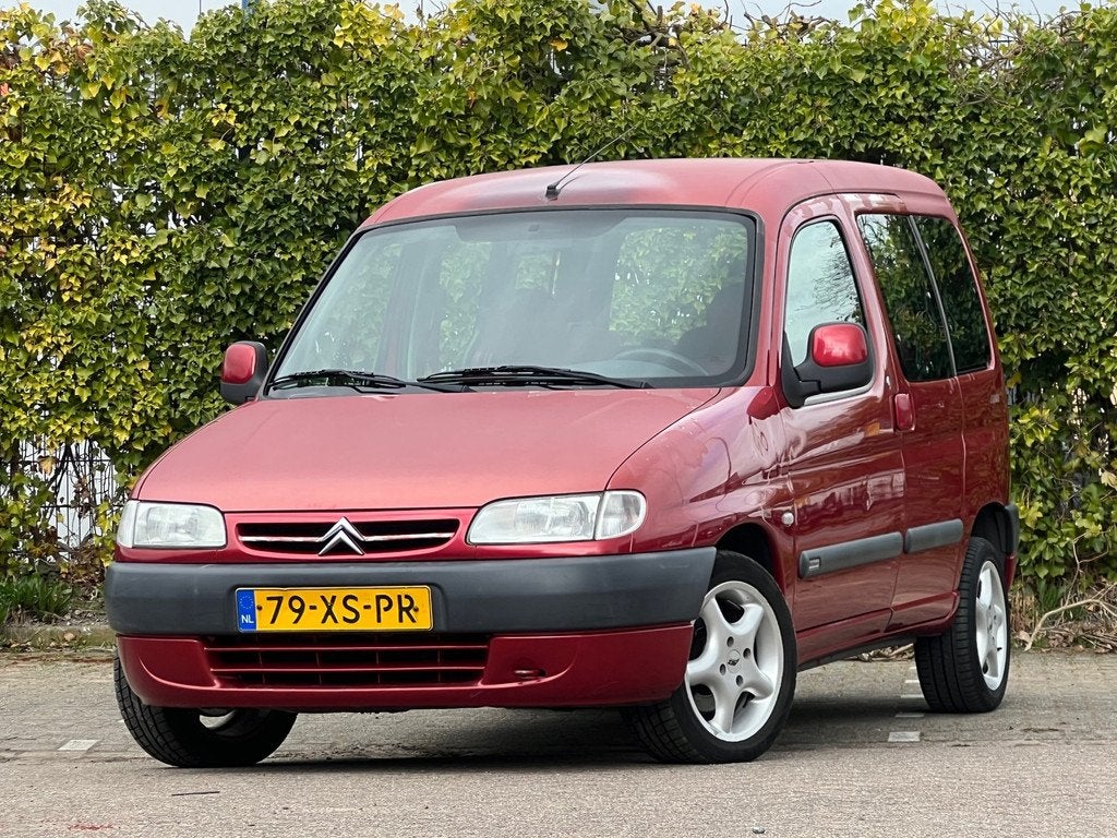 Citroen Berlingo 1.6i Multispace - Rouge Profond - Keurig, Auto's, Stof, Gebruikt, 4 cilinders, 1137 kg