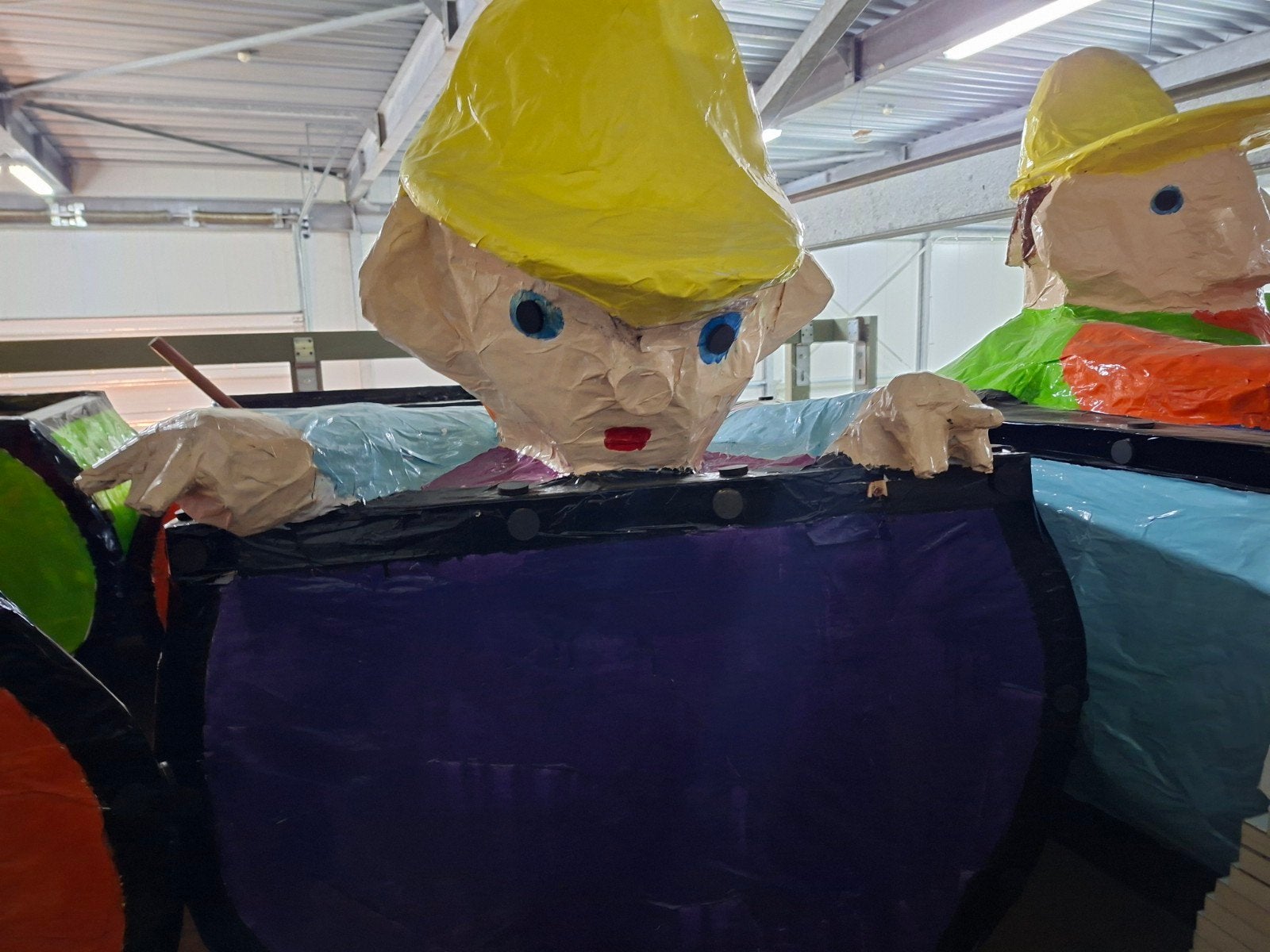 mijnwerkerswagens voor op carnavalswagen, Ophalen, Jongen of Meisje