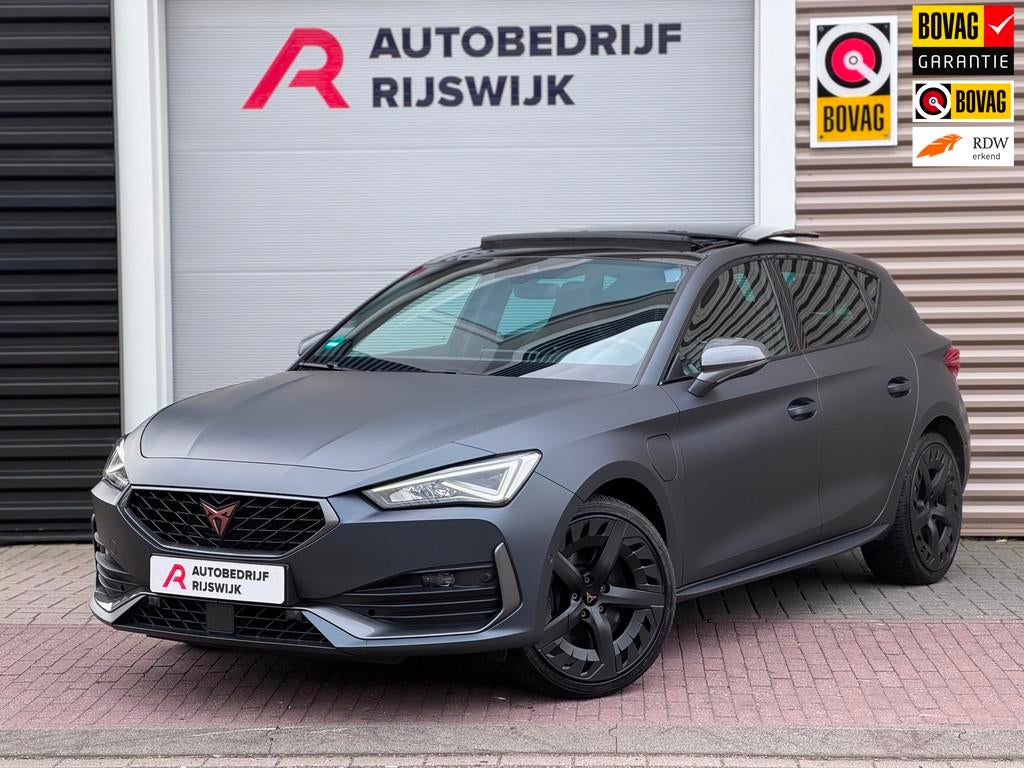 Cupra Leon Sportstourer 1.4 e-Hybrid VZ Pano/Camera/Memory, Auto's, 12 maanden, 77 km/l, Gebruikt, Euro 6