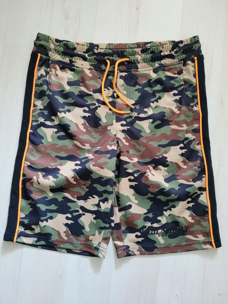 Zgan bermuda camouflage VINGINO maat 164, Kinderen en Baby's, Kinderkleding | Maat 164, Broek, Ophalen of Verzenden, Zo goed als nieuw