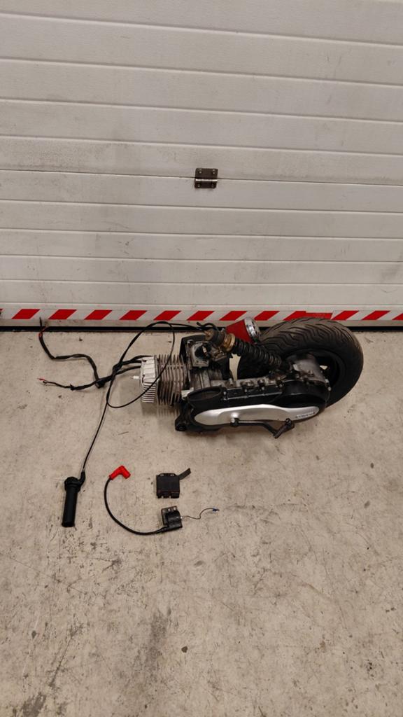 Piaggio 172cc ac Malossi moterblok, Ophalen