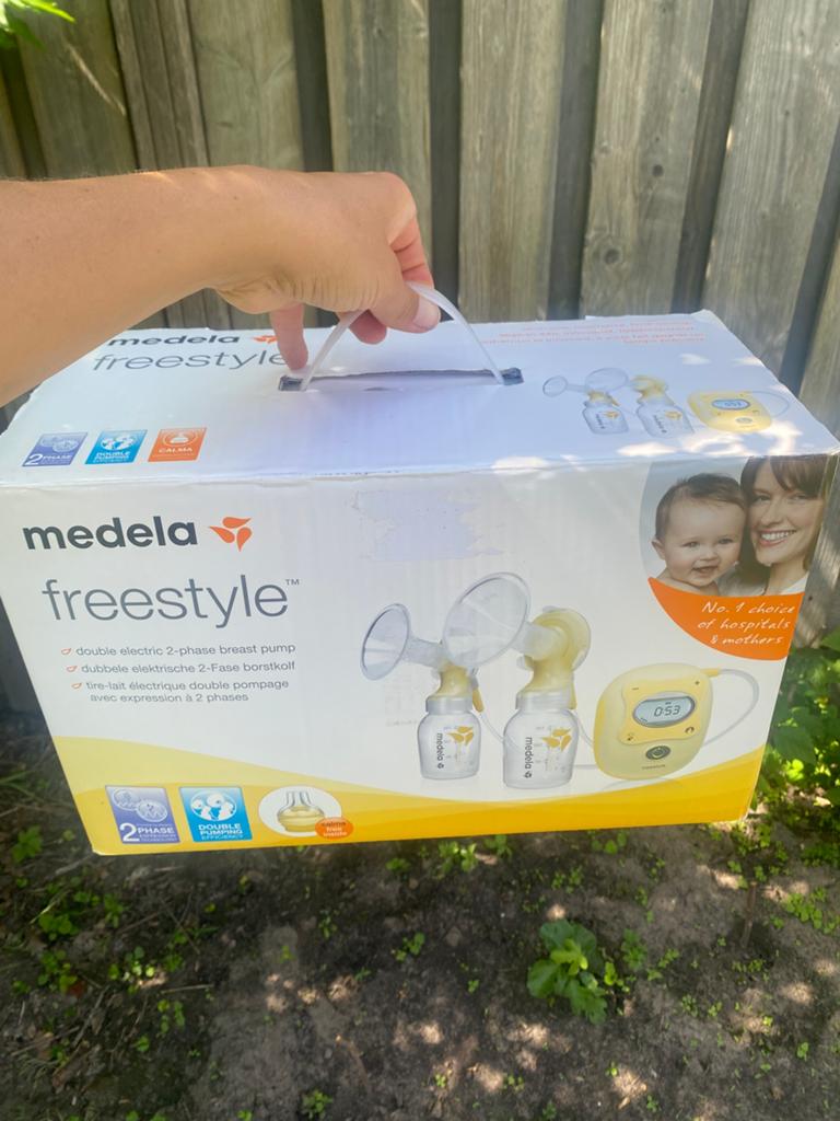 Medela Freestyle kolf en benodigdheden, Kinderen en Baby's, Babyvoeding en Toebehoren, Ophalen of Verzenden, Zo goed als nieuw
