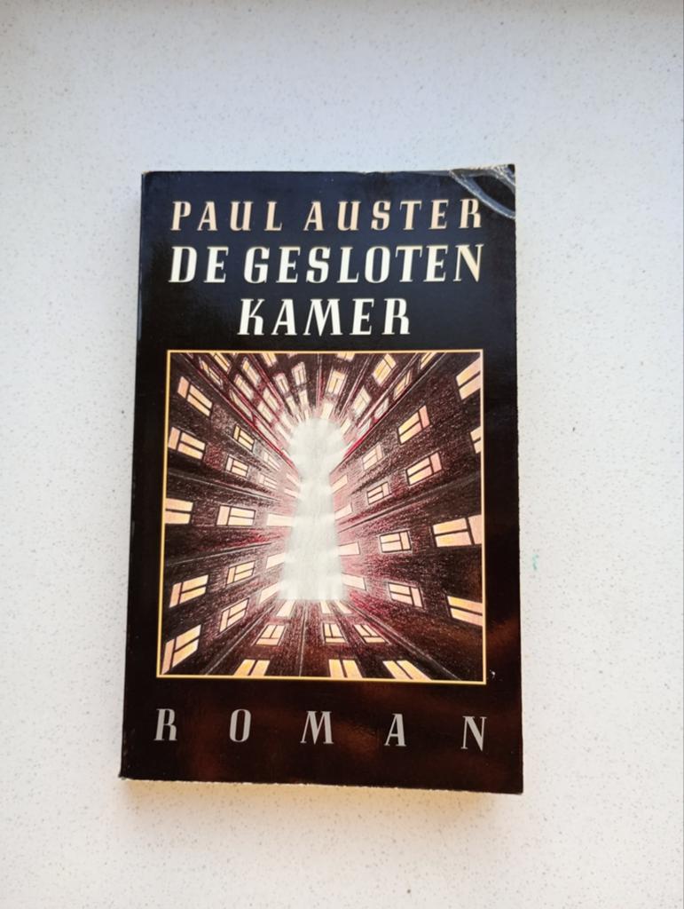 De Gesloten Kamer - Paul Auster, Ophalen of Verzenden, Gelezen