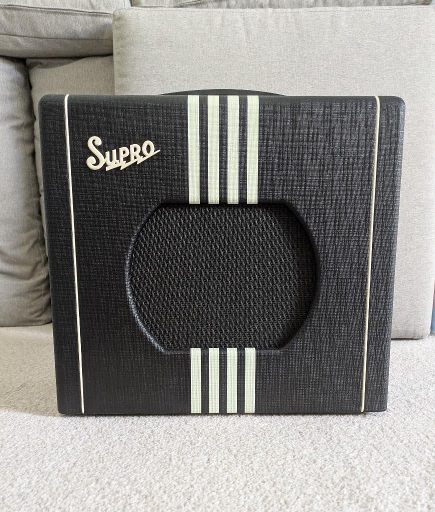 Supro Delta King 10 incl. voetschakelaar, Ophalen, Zo goed als nieuw, Gitaar, Minder dan 50 watt