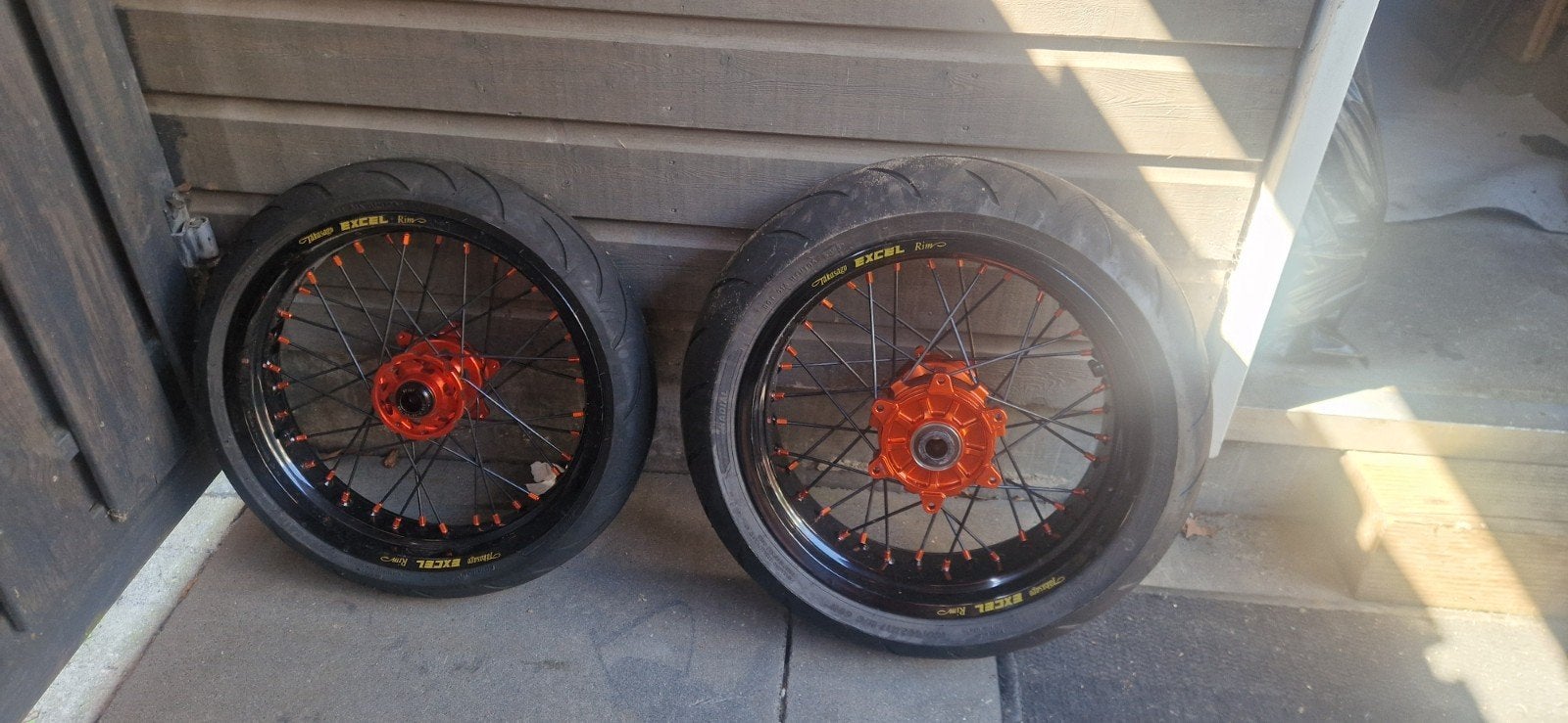 KTM 690 2024 Set Excel Takasago Supermoto wielen met banden, Motoren, Ophalen, Nieuw