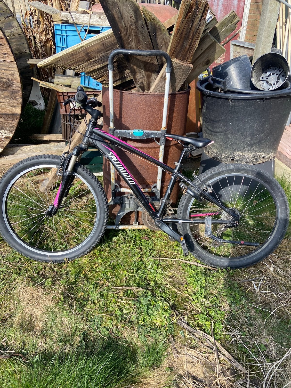 Specialized Hotrock Mountainbike - Zwart/Roze, Fietsen en Brommers, Gebruikt, Hardtail, Velgrem, Ophalen of Verzenden