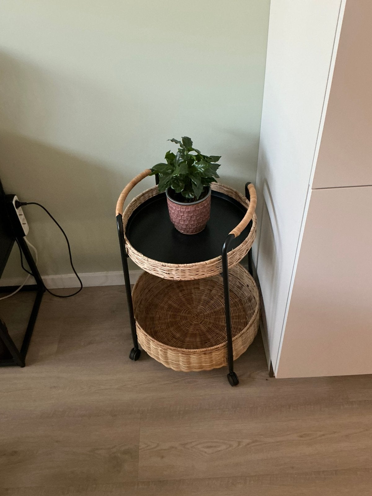 Ikea LUBBAN bijzettafel/trolly, Huis en Inrichting, Tafels | Bijzettafels, Ophalen, Zo goed als nieuw, Rond, Overige materialen