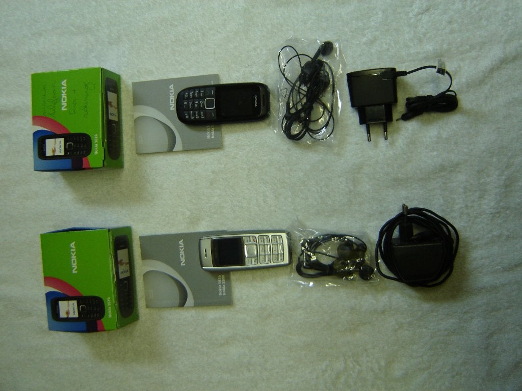 Nokia telefoon 2 stuks (zilvergrijs en zwart) z.g.a.n, Ophalen, Zo goed als nieuw, Zwart, Overige modellen