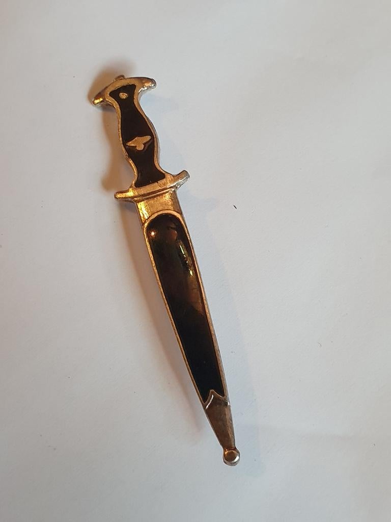 Miniatuur Duitse Dolk Broche - WOII Memorabilia, Ophalen of Verzenden, Landmacht, Duitsland, Mes of Dolk